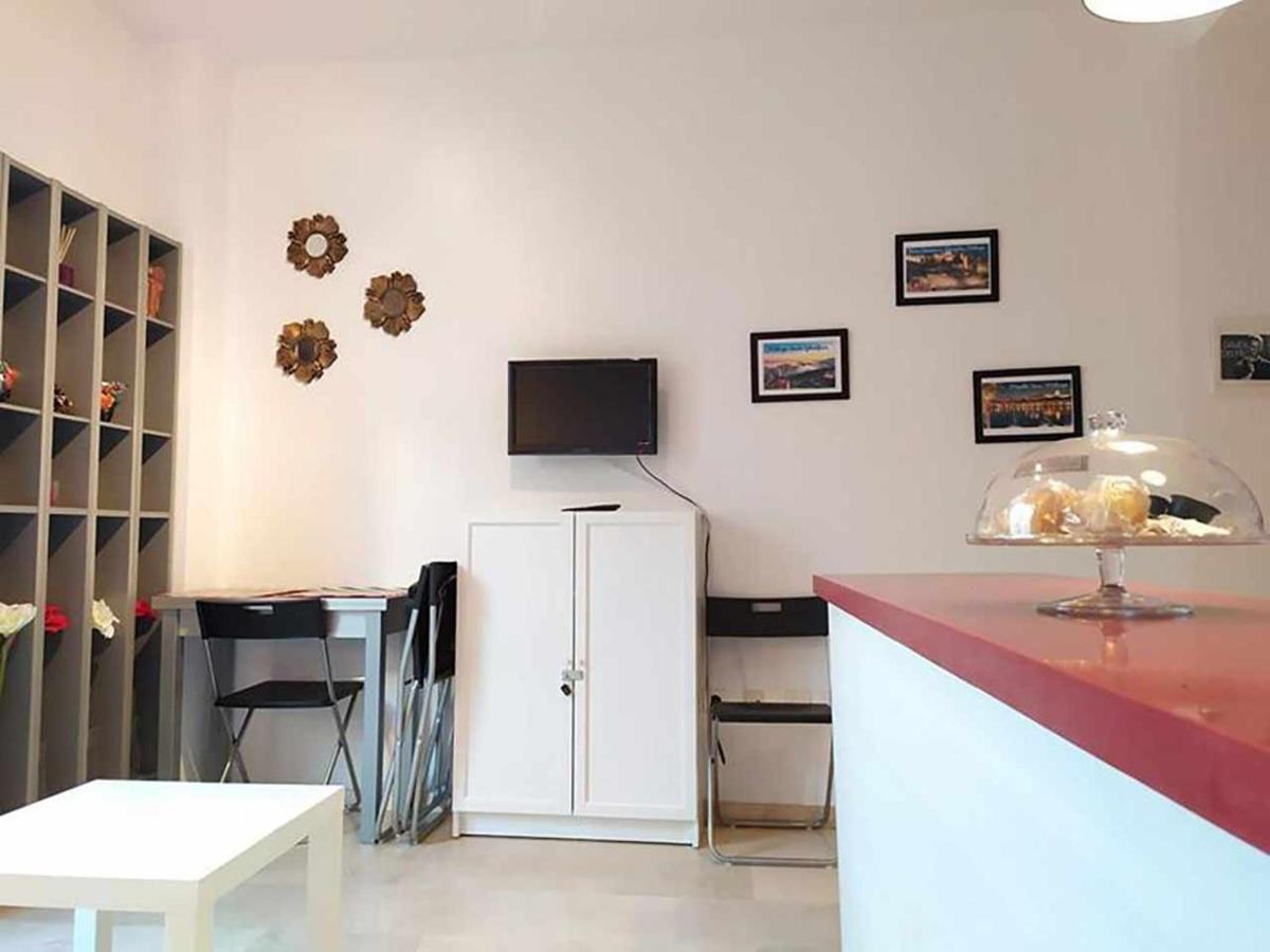 Charming Malaga Stay Walk To Top Sights Εξωτερικό φωτογραφία